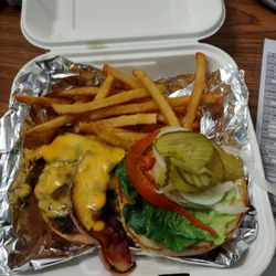 Penny 's Diner - Bacon cheeseburger