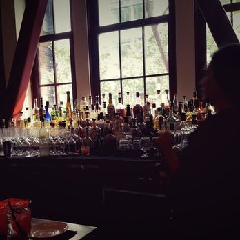 Town Hall - Bar area - New American Near Me - San Francisco, California
