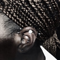 Kre8tions Kay - Ear piercing