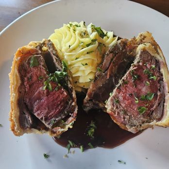 Tempo Urban Bistro - Beef wellington - Wine Bars Near Me - Buckeye, Arizona Tempo Urban Bistro - Beef wellington - Wine Bars Near Me - Buckeye, Arizona