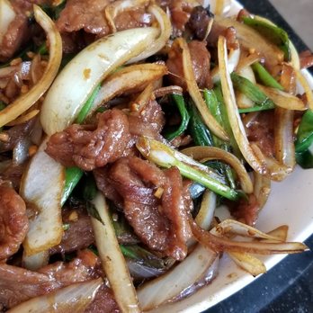 M's Kitchen - Mongolian beef, love how it has alot of beef. - Chinese Near Me - Artesia, California M's Kitchen - Mongolian beef, love how it has alot of beef. - Chinese Near Me - Artesia, California
