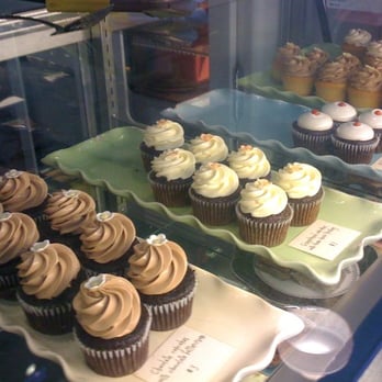 Miette - CUPCAKES! - Bakeries Near Me - San Francisco, California