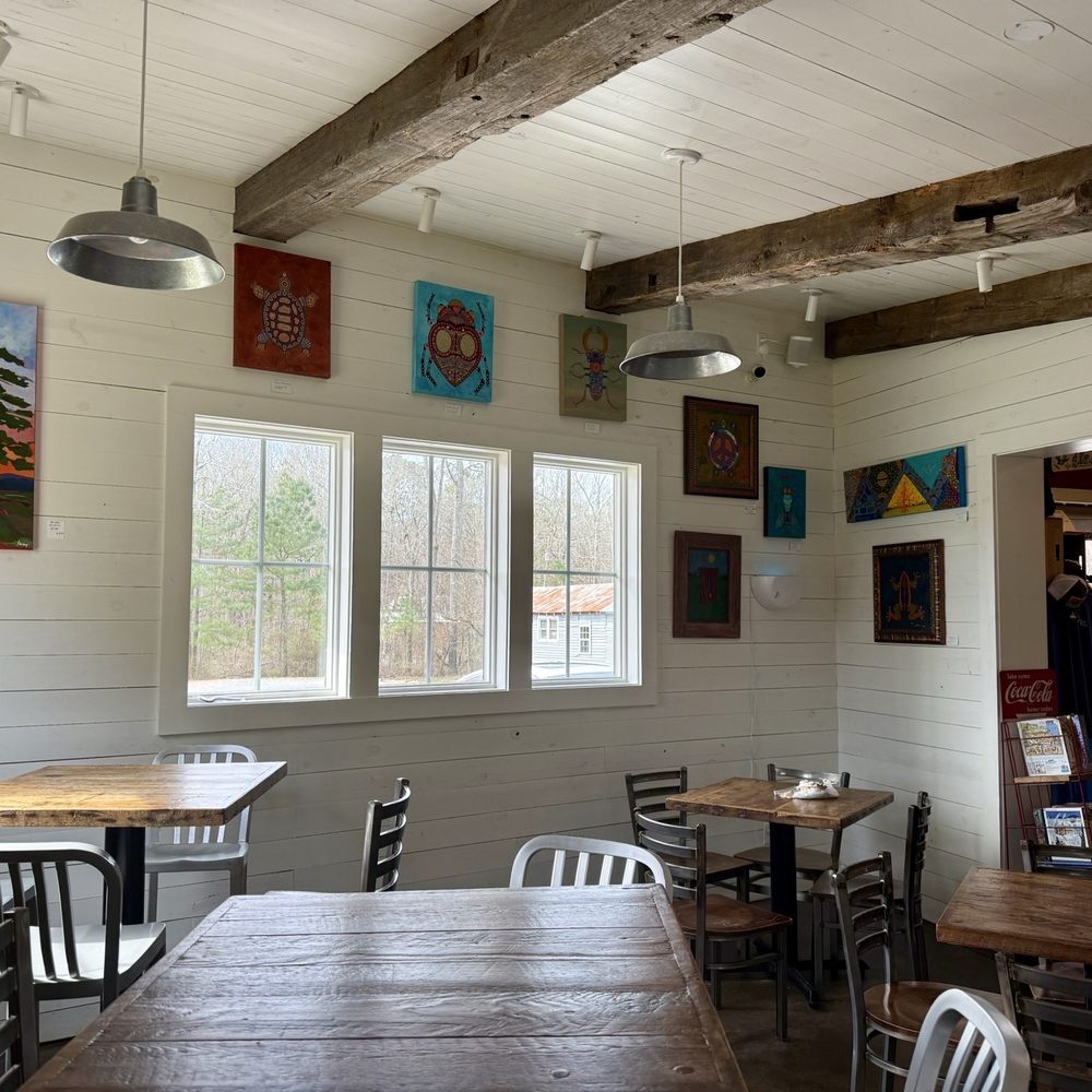 Mentone Market - Interior seating off of the market - Grocery Near Me - Mentone, Alabama Mentone Market - Interior seating off of the market - Grocery Near Me - Mentone, Alabama