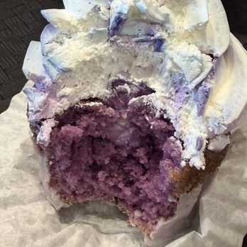 Sagato Bakery & Cafe - Ube cupcake was so yum - Cafes Near Me - Midvale, Utah