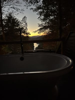 Lakeview at Fontana Soaking Cabana Resort by null