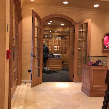 Alan Rocca Fine Jewelry - Jewelry Near Me - Oak Brook, Illinois