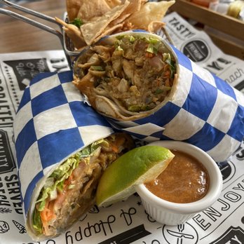 Lapisara Eatery - Tom Yum Burrito - Breakfast & Brunch Near Me - San Francisco, California