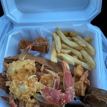 Marvin’s Oriental Fish Co. - Mullet Combo Fried Shrimp Fried Blue Crab Hushpuppies White Bread Fries - Grocery Near Me - Tampa, Florida Marvin’s Oriental Fish Co. - Mullet Combo Fried Shrimp Fried Blue Crab Hushpuppies White Bread Fries - Grocery Near Me - Tampa, Florida
