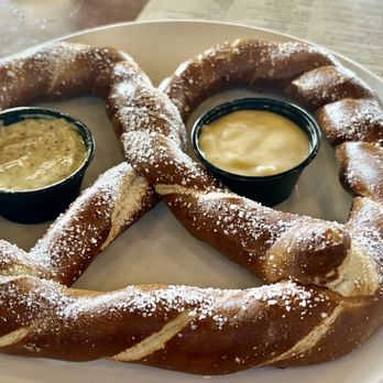 Public House 131 - Pub Pretzel - Gastropubs Near Me - San Diego, California Public House 131 - Pub Pretzel - Gastropubs Near Me - San Diego, California