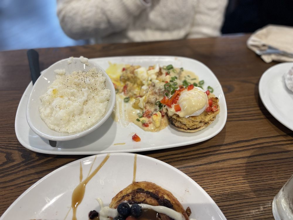 Another Broken Egg Cafe