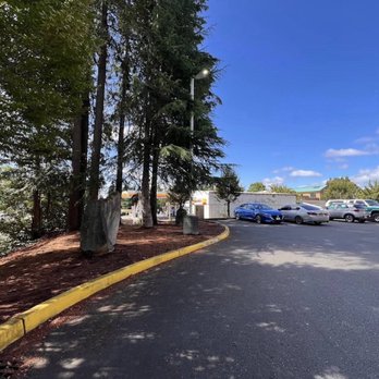Ramada by Wyndham Olympia - parking lot - Hotels Near Me - Olympia, Washington Ramada by Wyndham Olympia - parking lot - Hotels Near Me - Olympia, Washington