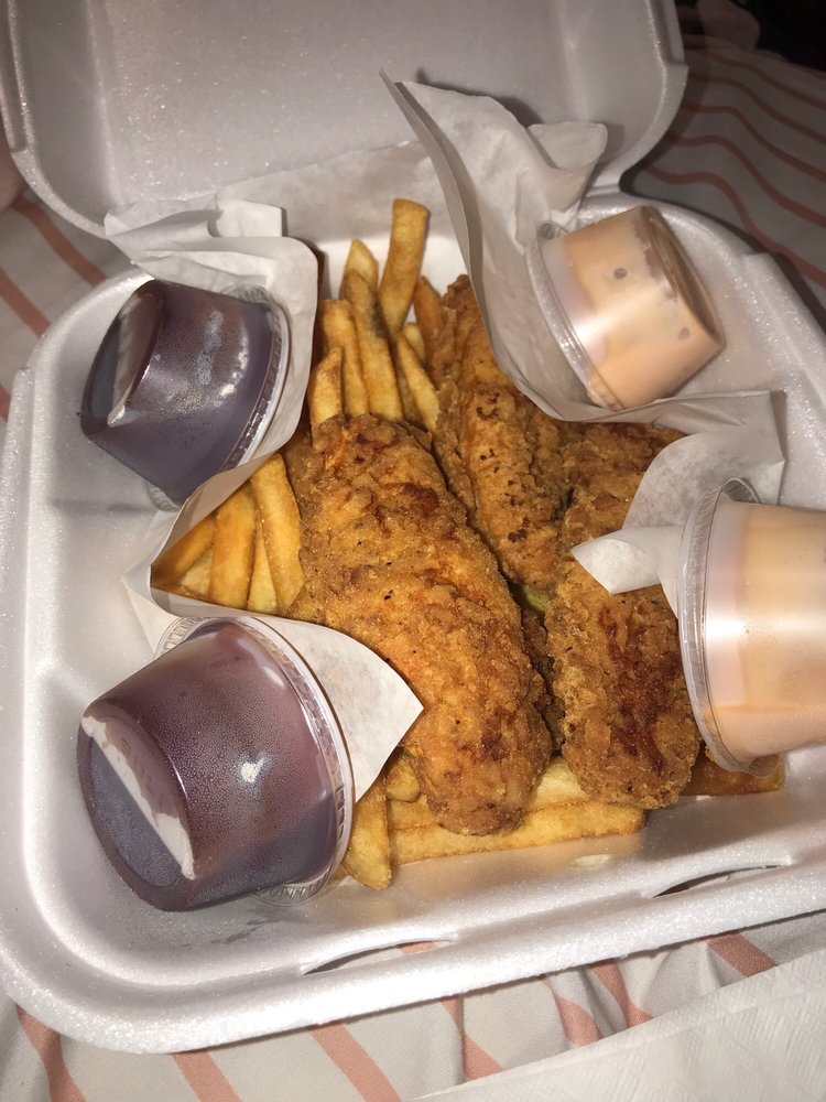 THE RITZ BURGERS 18 Photos & 102 Reviews Burgers 325 S 1st St, Shelton, WA Restaurant