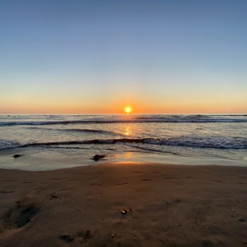The Wayfarer San Diego - A short walk from the hotel to the waves! - San Diego, CA