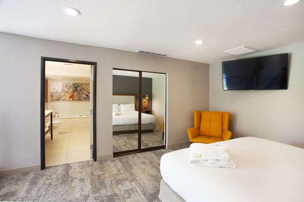 The Riverside Hotel by null