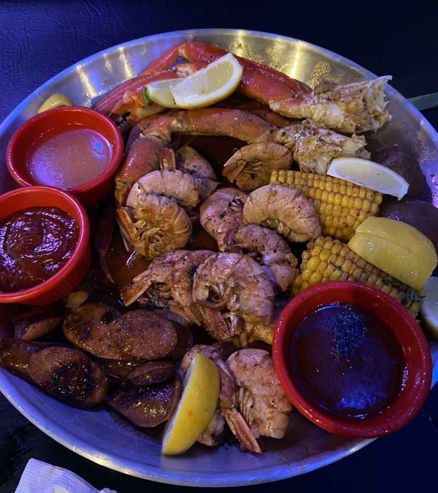 LAKEWOOD FISH & SEAFOOD HOUSE Updated May 2024 76 Photos & 89