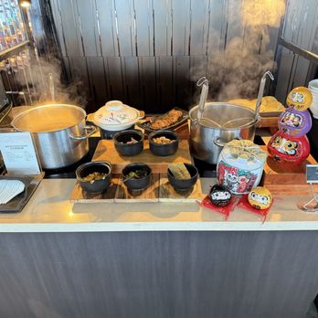 Café 103 - Buffets Near Me - Kowloon, HK