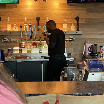 Chili's - Bartender eating in front of paying customers - American Near Me - Haines City, Florida Chili's - Bartender eating in front of paying customers - American Near Me - Haines City, Florida