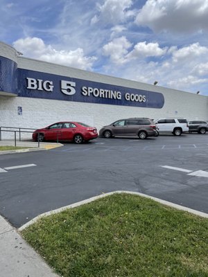Big 5 Sporting Goods by null
