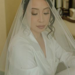 Daxa is the best in the biz! She threaded my eyebrows for my wedding! Daxa is the best in the biz! She threaded my eyebrows for my wedding!