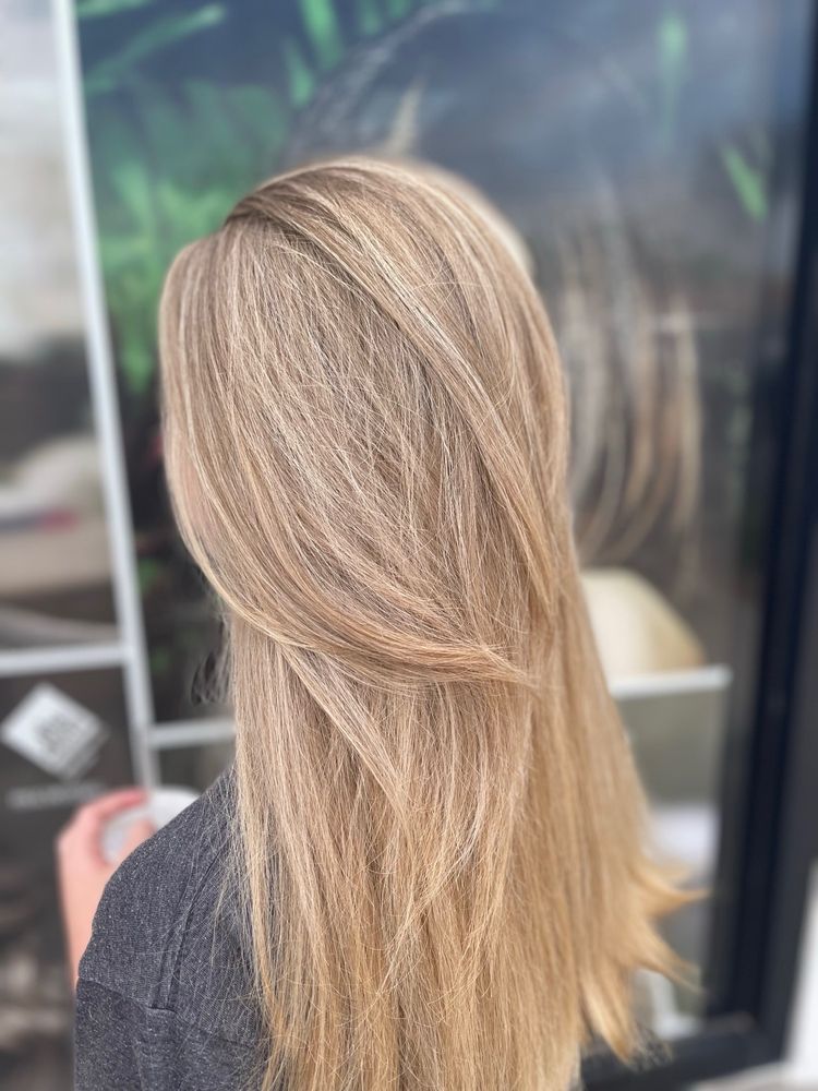 SCISSORS GLAMOUR Updated August 2024 14 Photos & 15 Reviews 1591 N Buffalo Dr, Las Vegas