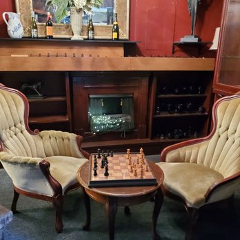 Olive Branch Cafe - Semi private room for 2 near bar - Cafes Near Me - Tacoma, Washington Olive Branch Cafe - Semi private room for 2 near bar - Cafes Near Me - Tacoma, Washington