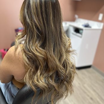 Smocked N Loaded - Foilyage - Hair Salons Near Me - Montebello, California Smocked N Loaded - Foilyage - Hair Salons Near Me - Montebello, California