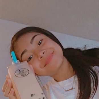 Top Tea + Espresso - Little sis enjoying her boba in the plastic re-usable carton! - Bubble Tea Near Me - Honolulu, Hawaii Top Tea + Espresso - Little sis enjoying her boba in the plastic re-usable carton! - Bubble Tea Near Me - Honolulu, Hawaii