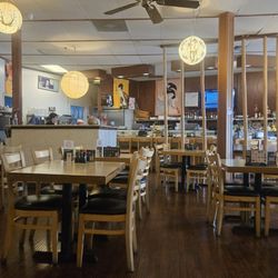 Ume Sushi - Table Seating