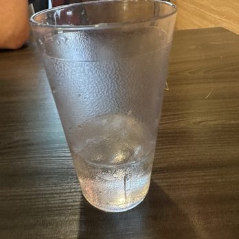 Yi Xin Cafe - Water - Hong Kong Style Cafe Near Me - Honolulu, Hawaii