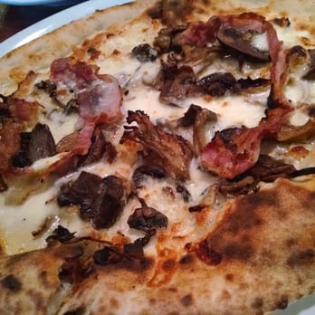 Il Ritrovo - Boscaiola   - aka totally salty and bland as hell! - Pizza Near Me - Sheboygan, Wisconsin
