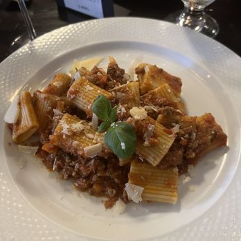 Aura Restaurant & Bar - Cocktail Bars Near Me - Hackensack, New Jersey