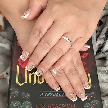 D’Lux Nails & Spa - Nail Salons Near Me - Westminster, California D’Lux Nails & Spa - Nail Salons Near Me - Westminster, California