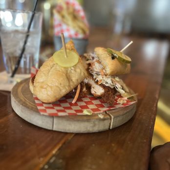 The Eagle Louisville - Fried Chicken Sandwich - Southern Near Me - Louisville, Kentucky The Eagle Louisville - Fried Chicken Sandwich - Southern Near Me - Louisville, Kentucky