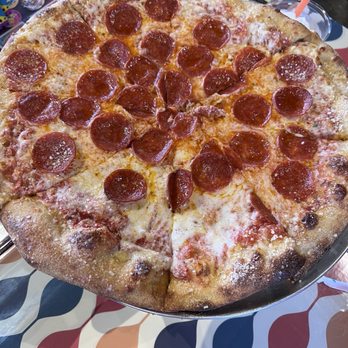 Flashback Pizza and Milkshakes - 14 inch pepperoni pizza - Pizza Near Me - Rogers, Arkansas