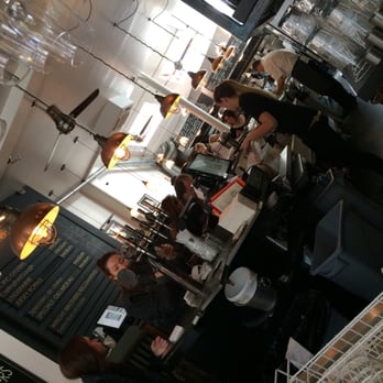 Wright Brothers - Bar area - Seafood Near Me - London, XGL