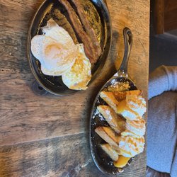 Two Cracked Eggs-River Street - Peach French Toast