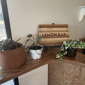 Lemon Bar - Bakeries Near Me - Temecula, California