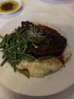 Bistro 214 by null