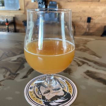 Bearded Brewer Artisan Ales - Banana Dream sour. - Brewpubs Near Me - Omaha, Nebraska Bearded Brewer Artisan Ales - Banana Dream sour. - Brewpubs Near Me - Omaha, Nebraska