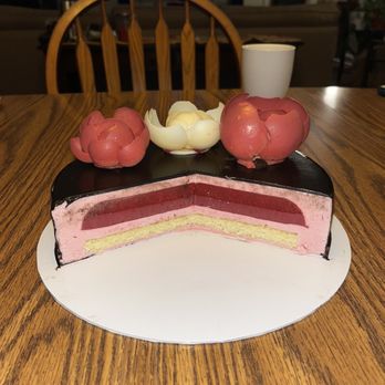 Lilla Vanilla - Patisserie/Cake Shop Near Me - Hamilton Township, New Jersey Lilla Vanilla - Patisserie/Cake Shop Near Me - Hamilton Township, New Jersey