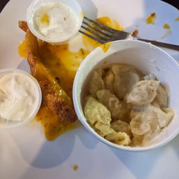 Boneless wings (chicken tenders) with mac n cheese Boneless wings (chicken tenders) with mac n cheese