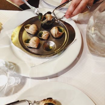 L'Assiette aux Fromages - Escargot - Fondue Near Me - Paris, 75