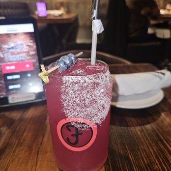 Finney's Crafthouse - Redlands - Blueberry Lemonade - New American Near Me - Redlands, California