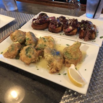Vilorio’s Bar & Bistro - Prime Rib Crostini and Broccoli Francese - Delicious - New American Near Me - North Attleborough, Massachusetts Vilorio’s Bar & Bistro - Prime Rib Crostini and Broccoli Francese - Delicious - New American Near Me - North Attleborough, Massachusetts