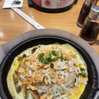 Pepper Lunch - Eel Pepper Rice (added cheese & garlic chips) & Classic Beef Pepper Rice! // IG: sharfoodies - Teppanyaki Near Me - Artesia, California