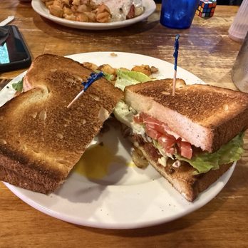 DK Diner - BELT - Diners Near Me - Grandview Heights, Ohio