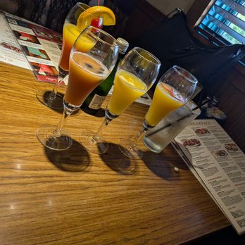 Mimi's Cafe - Mimosa Flights  Triple Berry Mimosa, Mango Mimosa, White Peach Mimosa - American Near Me - Murfreesboro, Tennessee