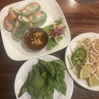 Ribs and Broth Moiliili - Summer Rolls - Vietnamese Near Me - Honolulu, Hawaii Ribs and Broth Moiliili - Summer Rolls - Vietnamese Near Me - Honolulu, Hawaii