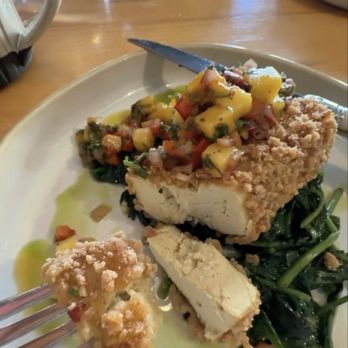 Trelio Food & Wine - New American Near Me - Clovis, California