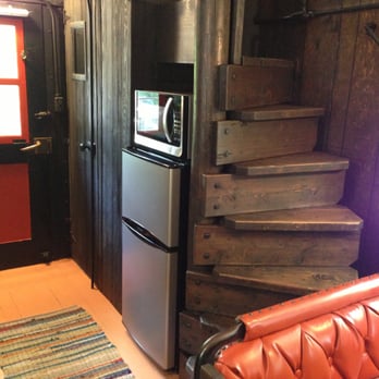 Caboose Junction Resort - Hotels Near Me - Lampe, Missouri Caboose Junction Resort - Hotels Near Me - Lampe, Missouri